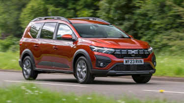 Dacia Jogger - front action